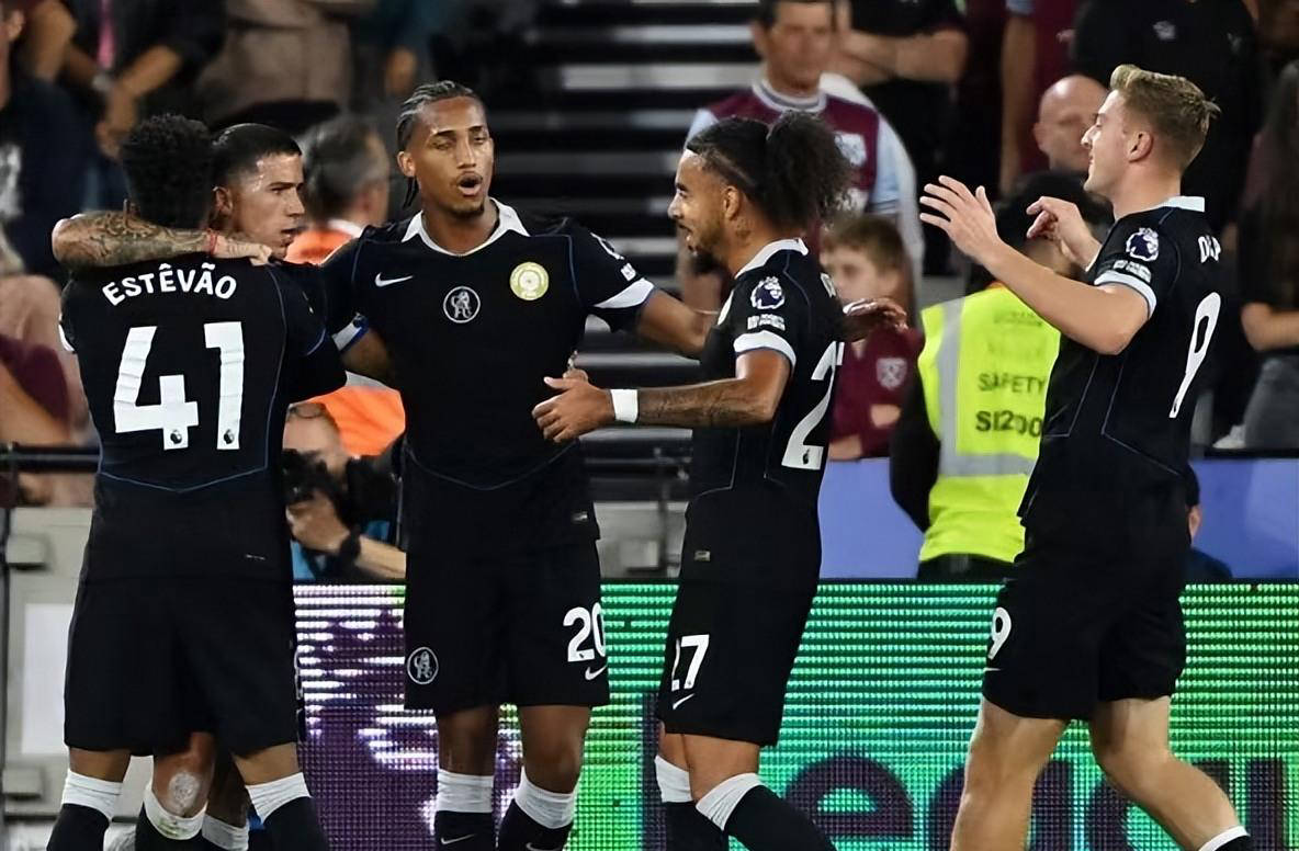 廷贝尔脚下 廷贝尔脚下