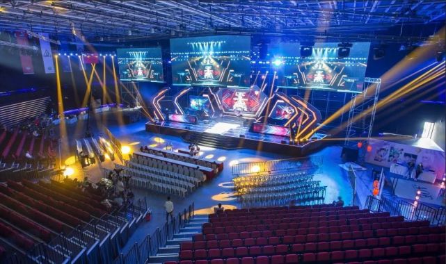 但对于泰山 但对于泰山