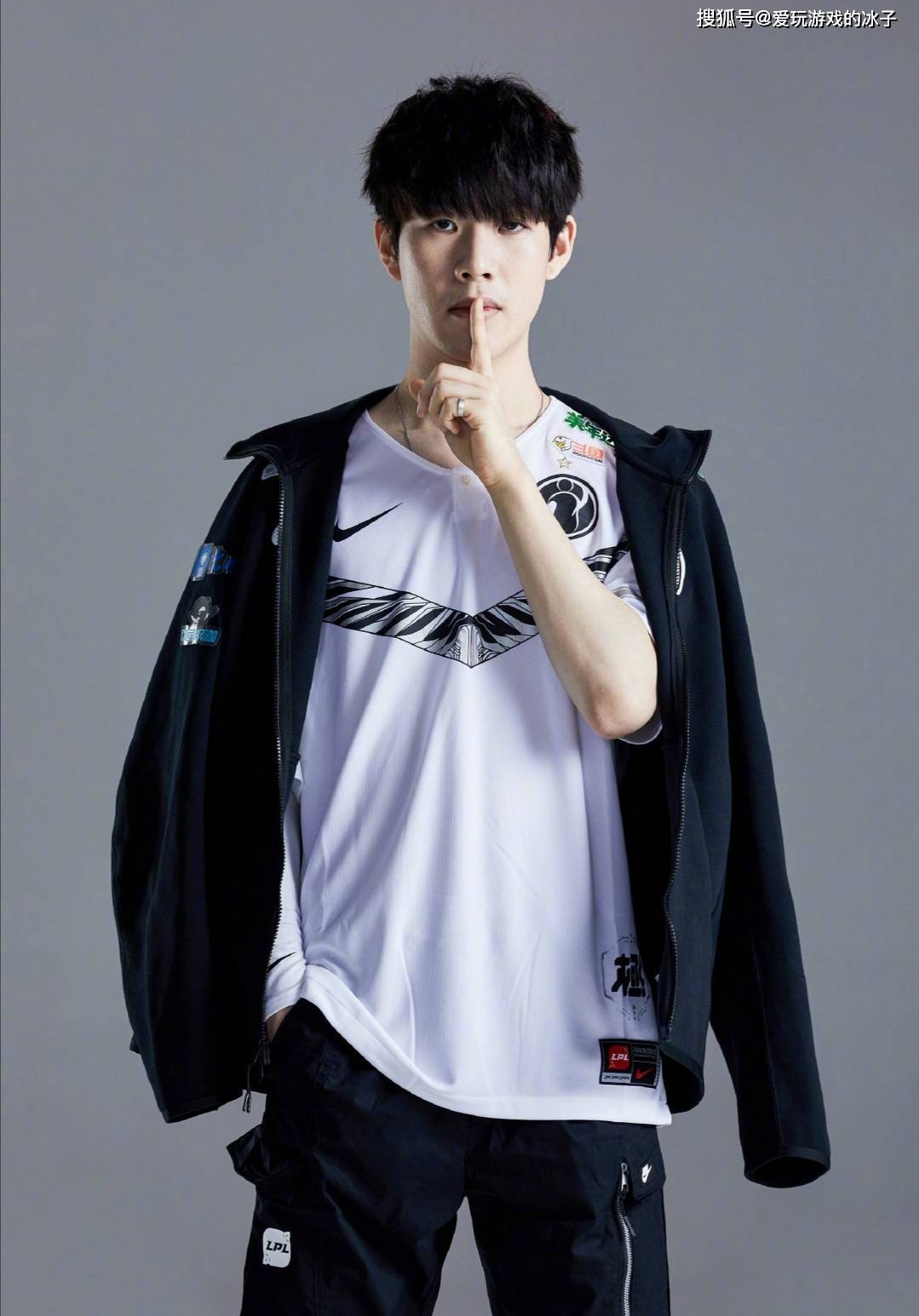 镜头拉近时 镜头拉近时