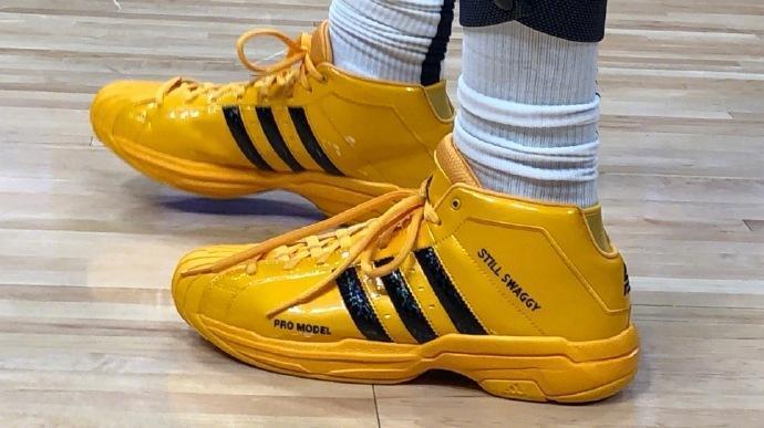 低射收尾 低射收尾